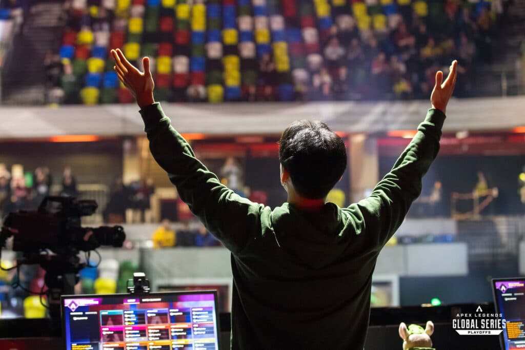 (Photo EA/Joe Brady)