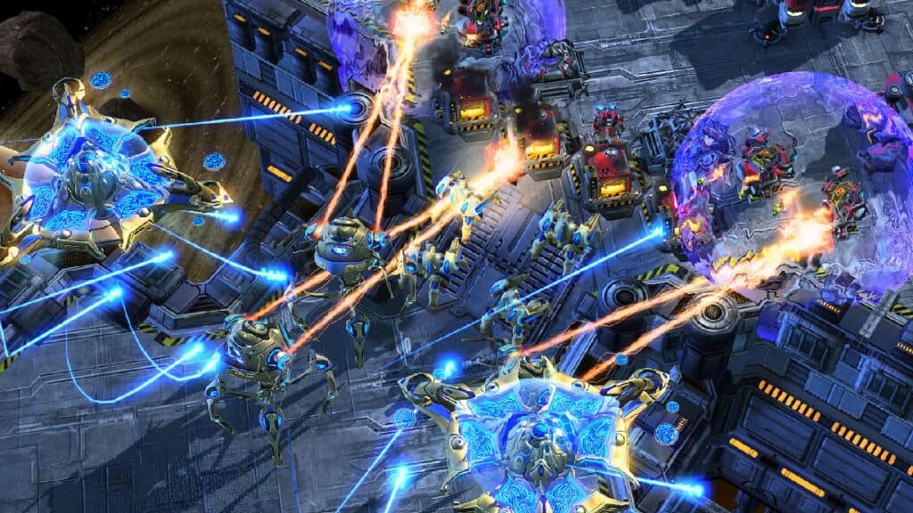 This is a horrendously staged screenshot from Legacy of the Void. Real games are far more chaotic (Image via Blizzard Entertainment)