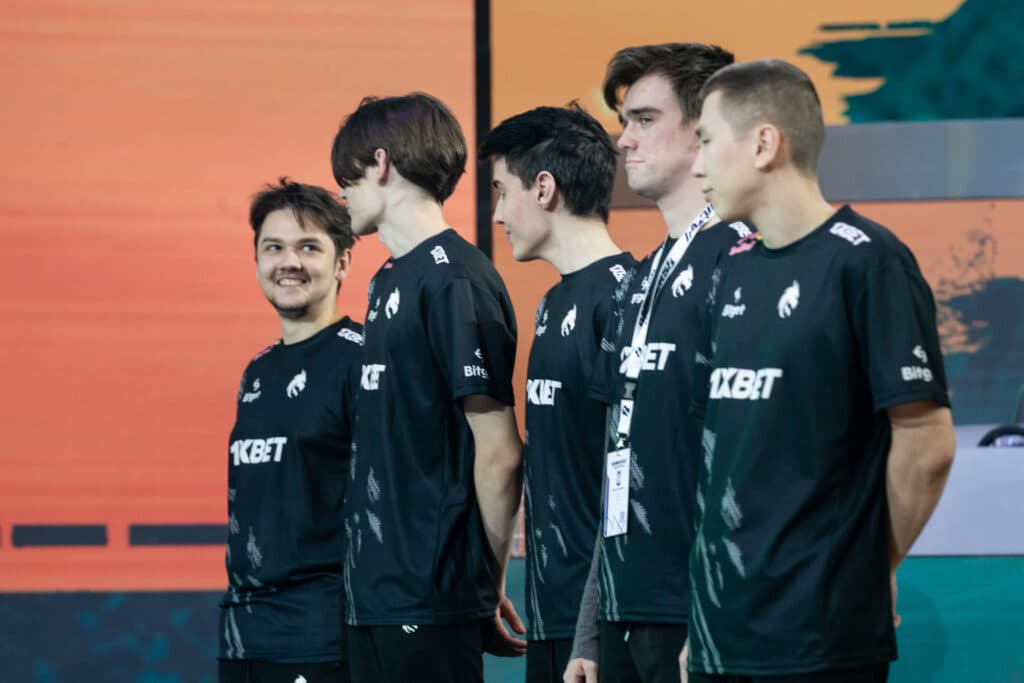 Team Spirit - favorites of Group A at TI12.<br>(Image via Gamers8)