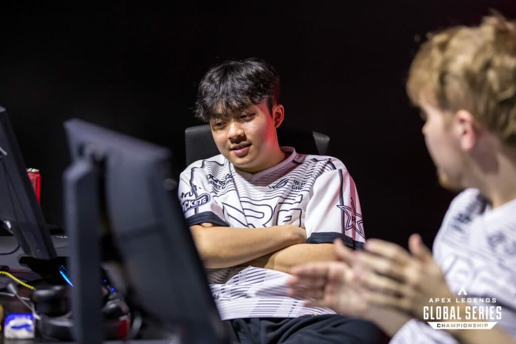 Nafen in discussion with Sweet at the ALGS Championship (Photo EA/Joe Brady)