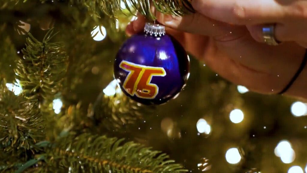 Soldier: 76 holiday tree decoration (Image via Blizzard Entertainment)