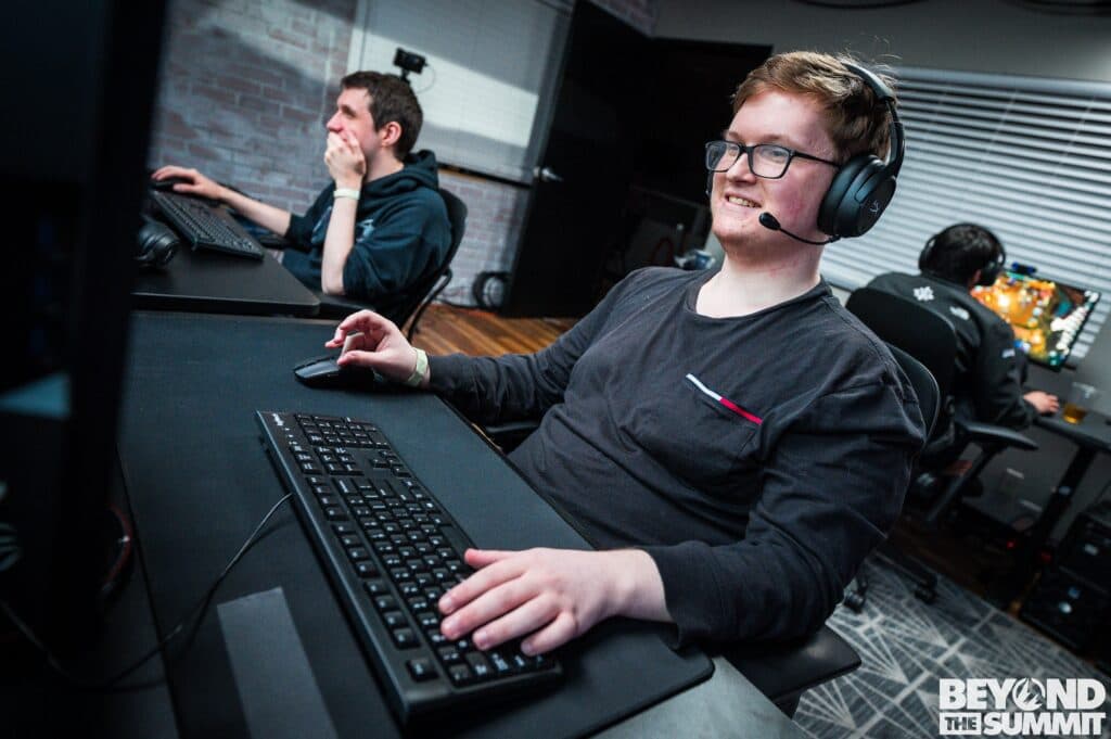 Dishsoap at TFT Summit (Image via Beyond The Summit)