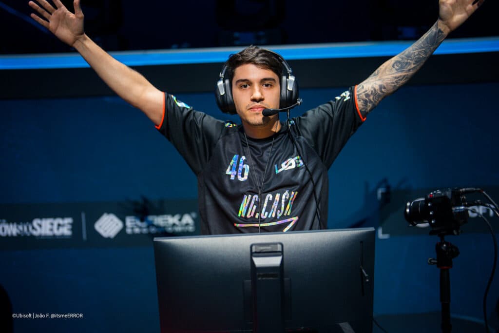 Outside LOS, cameram4n will follow the same route as the organization and compete in the NAL in 2024 with the M80 (Image via Ubisoft/João F.)