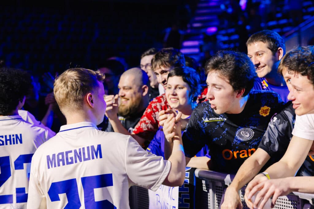 Nobody wants to lose a French derby (Image via Colin Young-Wolff/Riot Games)