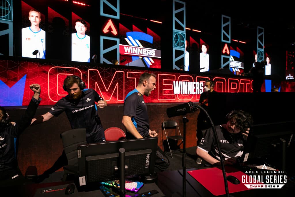 (Photo EA/Joe Brady)