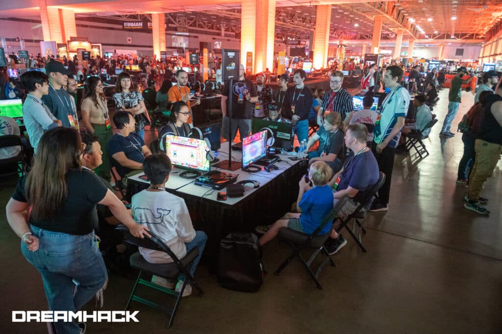 DreamHack Dallas free play zone (Image via ESL FACEIT Group | Adam Antor)