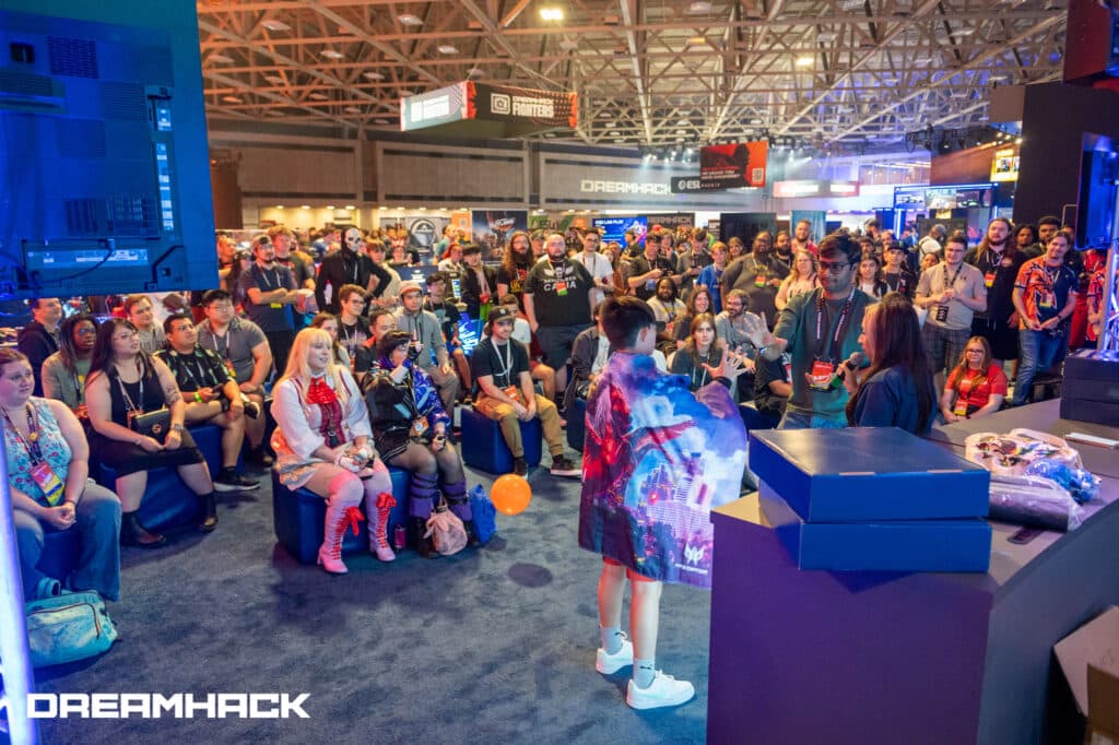 DreamHack crowd (Image via ESL FACEIT Group | Adam Antor)