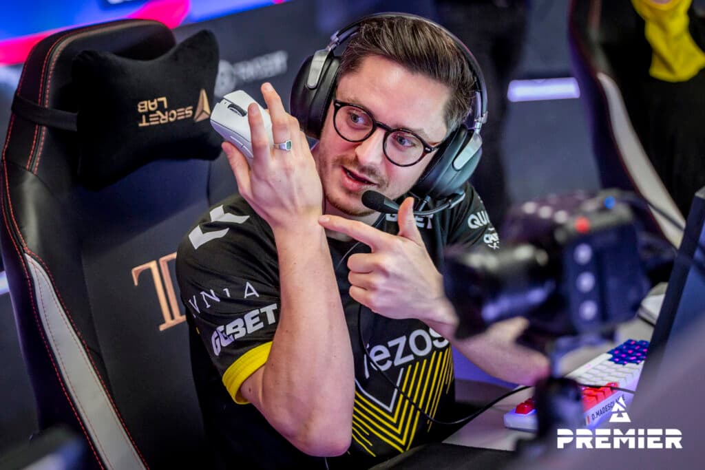 Vitality take on Virtus.Pro at Spring Finals (Image via Stephanie Lindgren and BLAST)