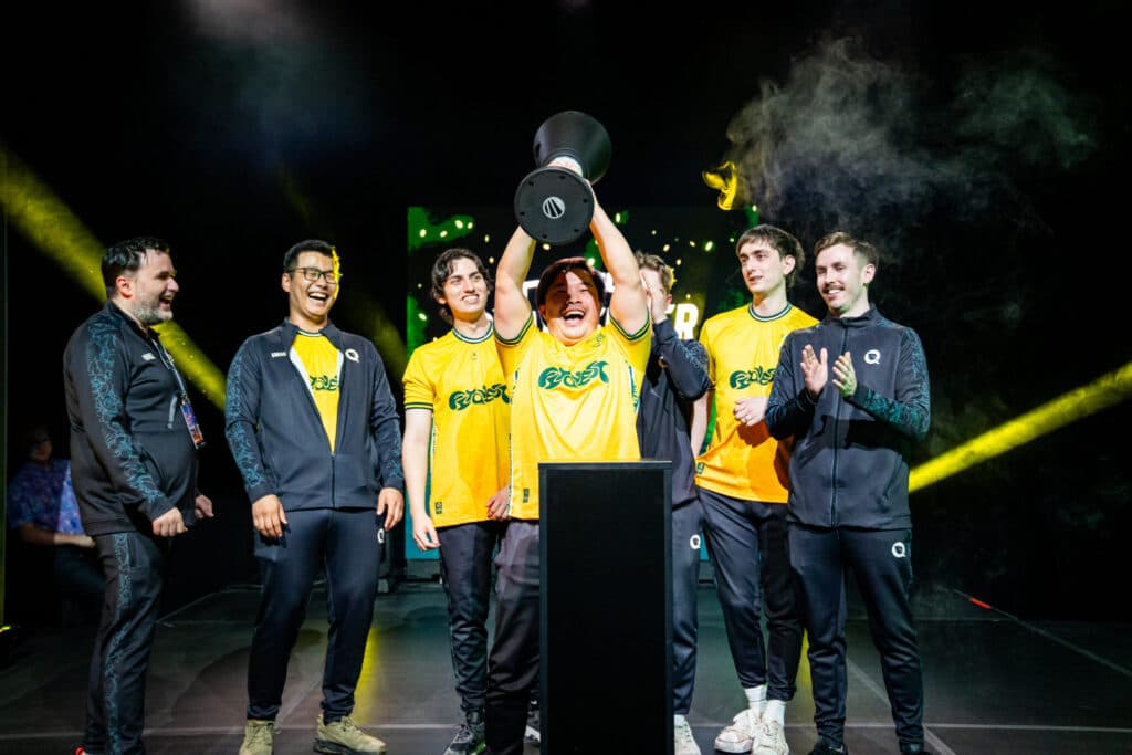 GoMeZ (far left) has overseen many of OCE CS's finest moments. (Photo via ESL)