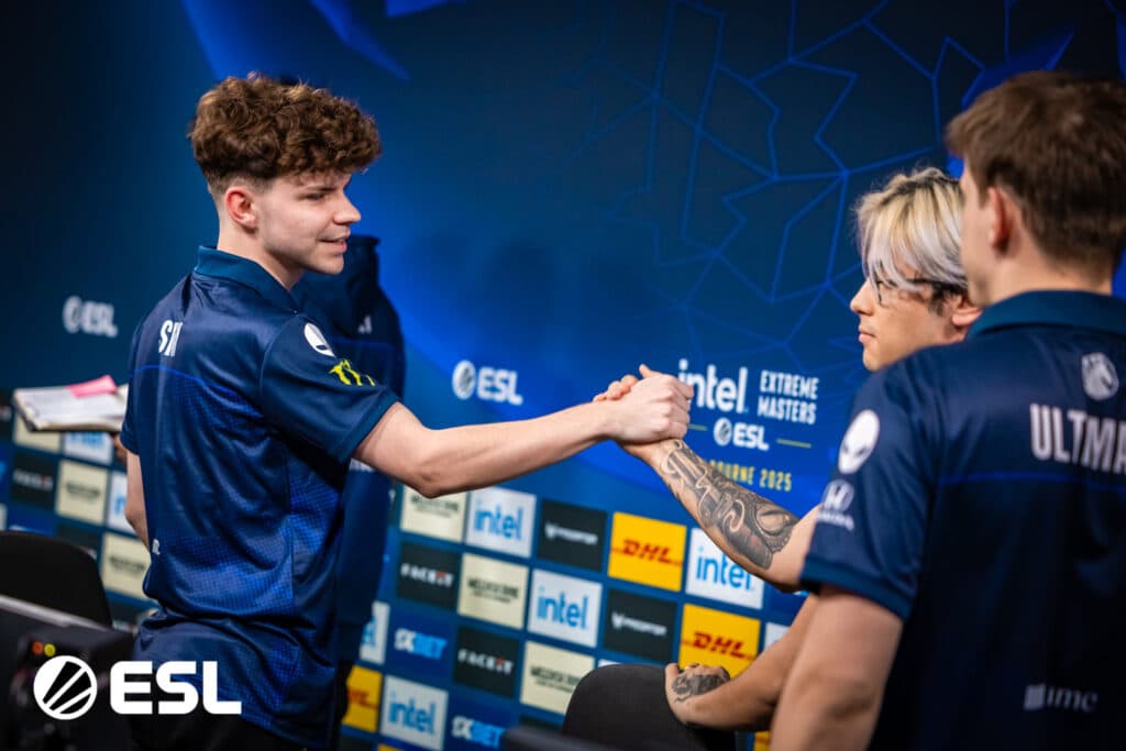 The connection between siuhy and Twistzz in Liquid is rock-solid. (Photo via ESL)