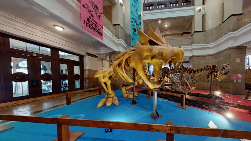 Skeletal Tyrantrum and a T. rex fossil. (Image via Matterport Discover)