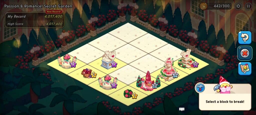 I use the hammer to break the Level 2 block to merge two Level 8 blocks. (Screenshot via esports.gg)