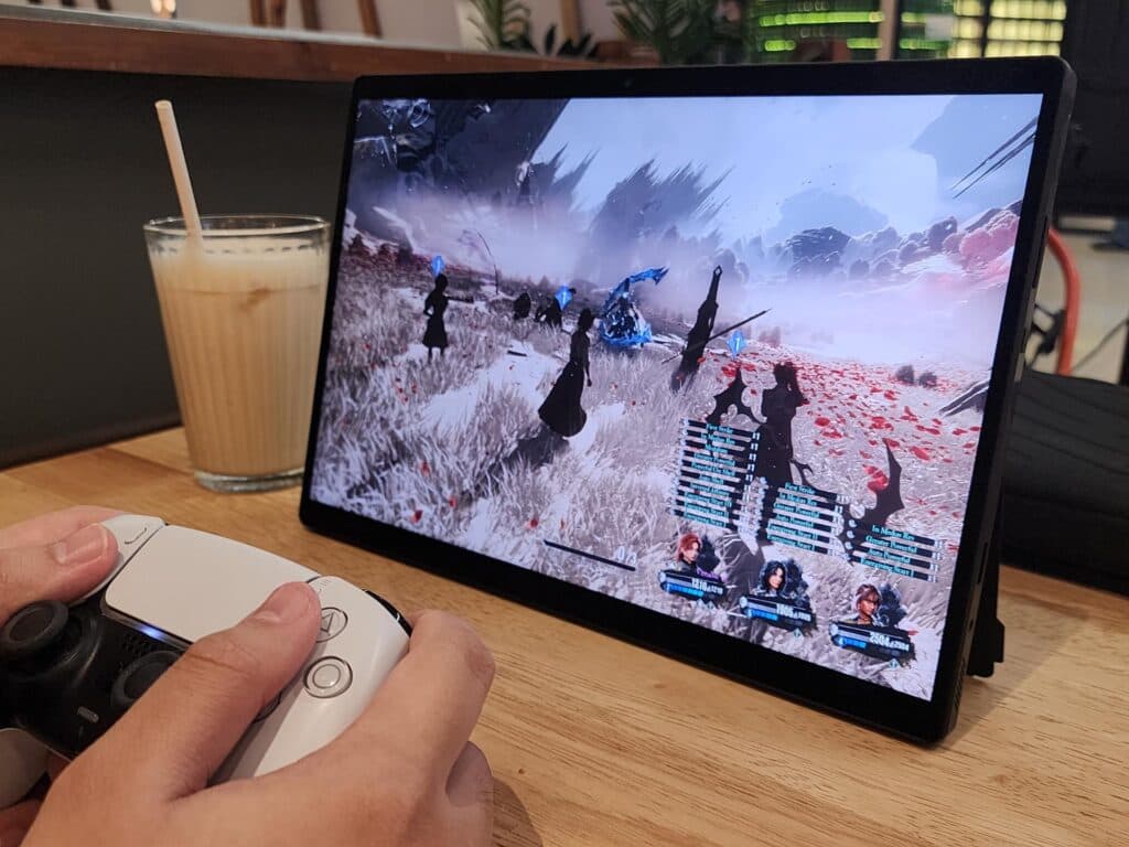 Clair Obscur: Expedition 33 experienced some hiccups, but was an okay playthrough on the ROG Flow Z13 nonetheless. (Photo via esports.gg)