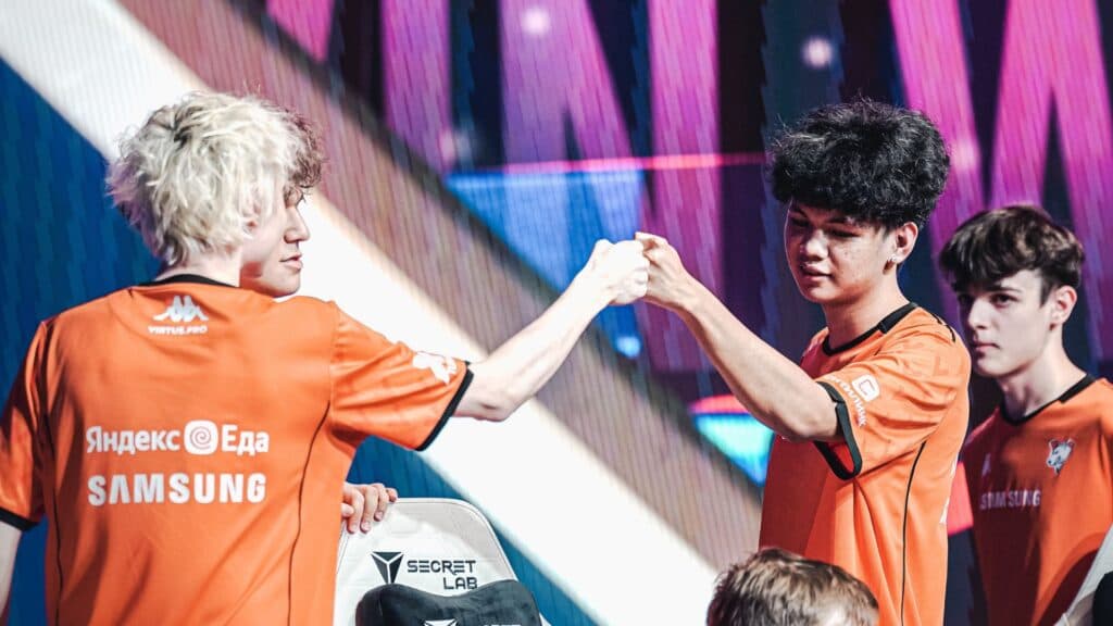 Virtus.pro sent a stand-in jungler to play in the Wild Card Stage (Image via Wsports World Cup and MOONTON Games)