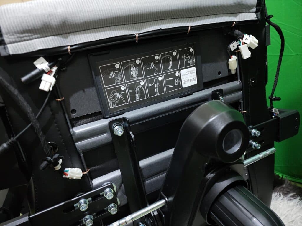 The undercarriage and its many connectors, labeled by numbers (Photo via esports.gg)