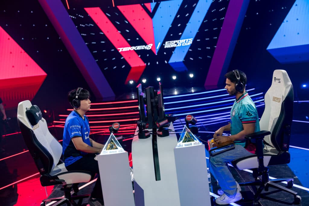 ULSAN versus Arslan Ash at the TEKKEN 8 EWC 2025 (photo by Esports World Cup 2025 | Wojciech Wandzel)
