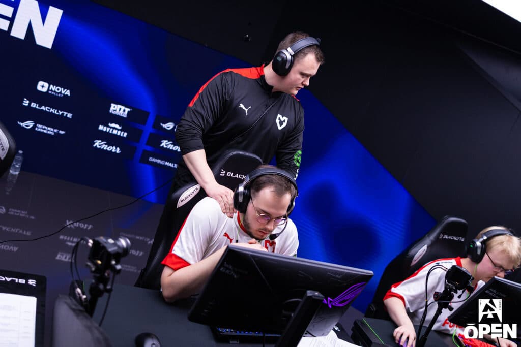CS2 MOUZ at BLAST Open Fall 2025 (Photo via BLAST | Sophie Skittle)
