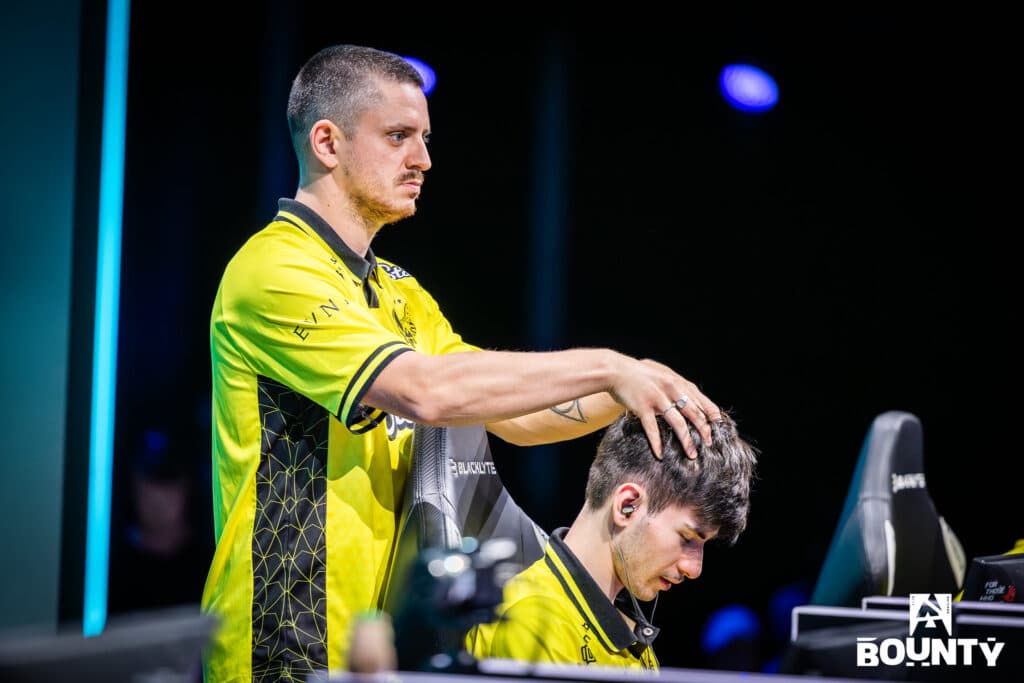 Vitality | apEX and flameZ at <a href="https://esports.gg/news/counter-strike-2/cs2-blast-bounty-fall-2025-stream-teams-results-and-more/">BLAST Bounty Fall 2025</a> (Photo via Adam Lakomy | BLAST)