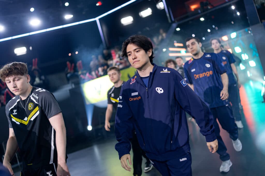 Vitaliy and Karmine Corp at LEC 2025 Summer (Photo via Michal Konkol | Riot Games)