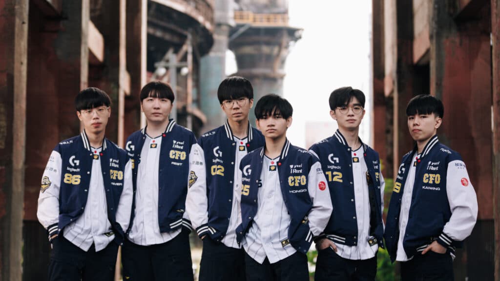 CFO has a six-man roster, with two top laners (Image by Christina Oh/Riot Games)