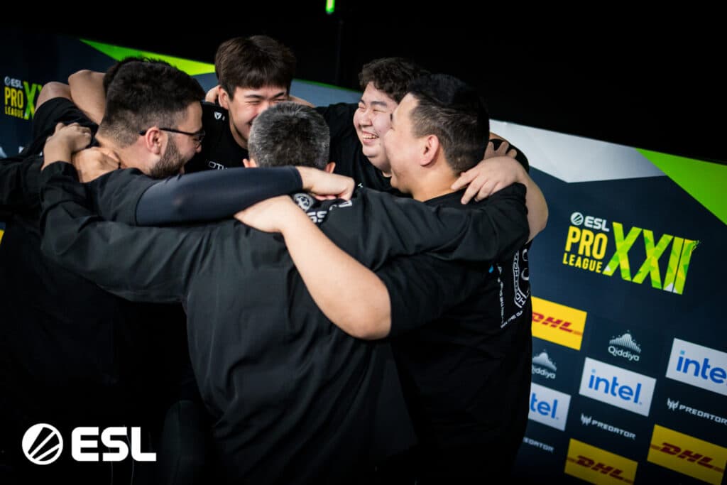 HOTU defeated Vitality In Round 1 of Stage 2 (Photo via ESL)