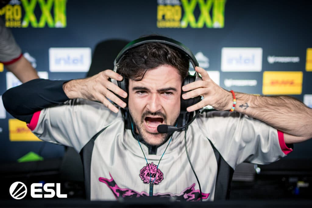 Gentle Mates at Stage 2 of EPL S22 (Photo via ESL)