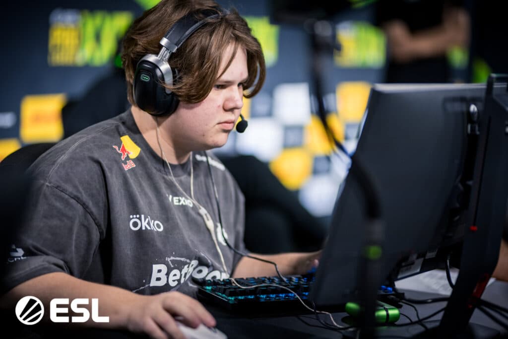 Team Spirit | zweih (Photo via ESL)