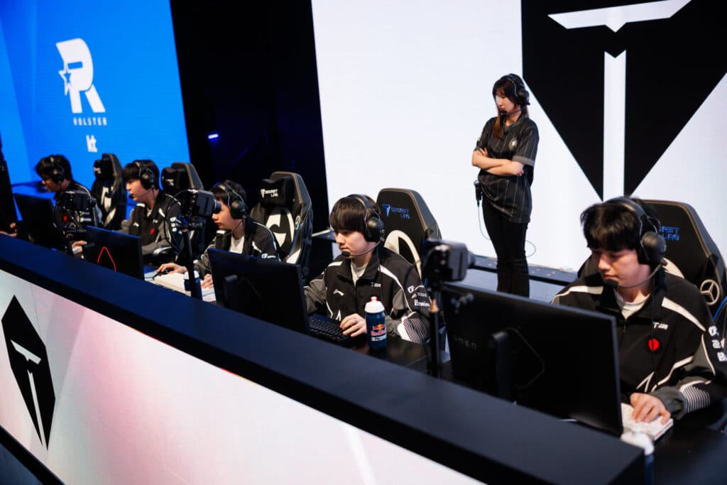 LoL Top Esports at Worlds 2025 (Photo via Riot Games | Liu YiCun)