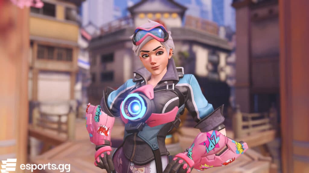 Tracer in Overwatch 2 (Screenshot via esports.gg)