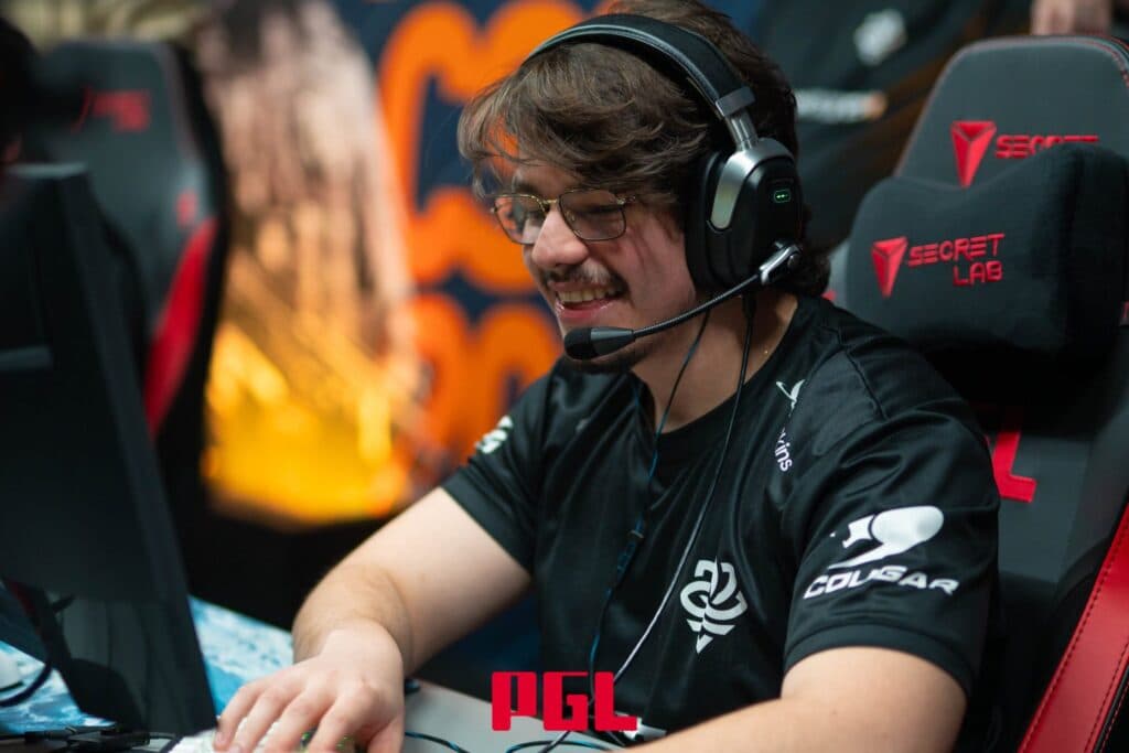 Legacy | dumau (Photo via PGL)