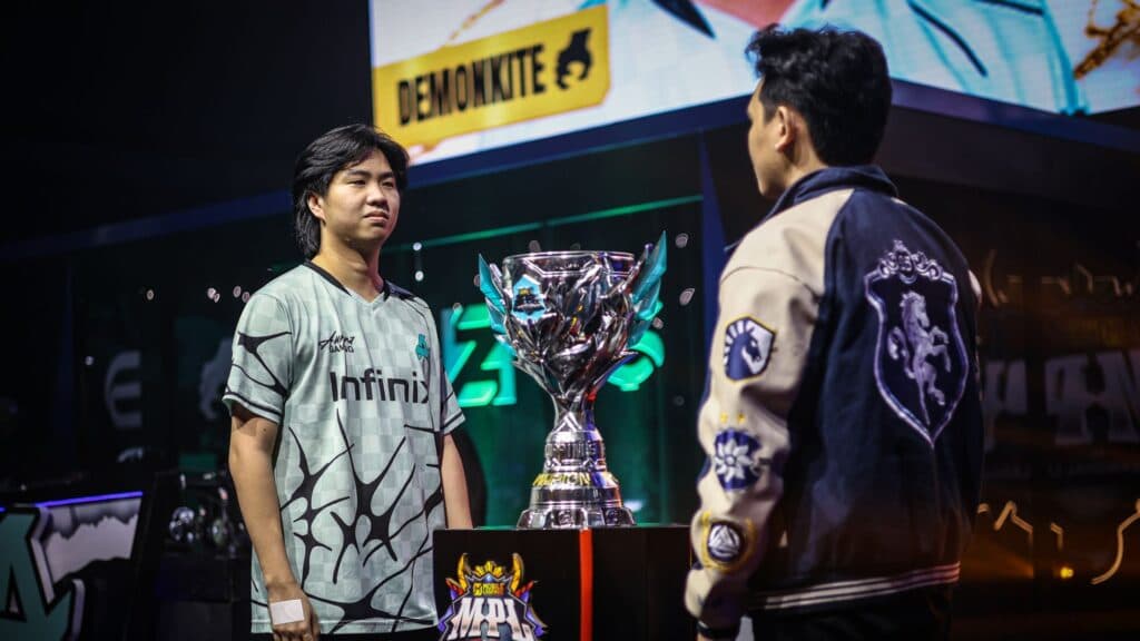 TLPH KarlTzy on the right, facing RORA Demonkite on the left (Image via MOONTON Games)