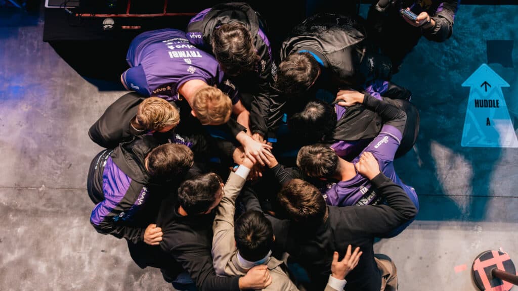 VKS will face BLG for a chance to go further in the tournament (Image by Colin Young-Wolff/Riot Games)