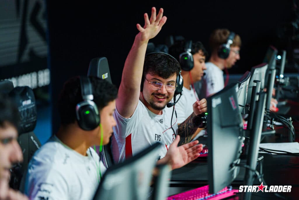 CS2 RED Canids (Image via StarLadder)