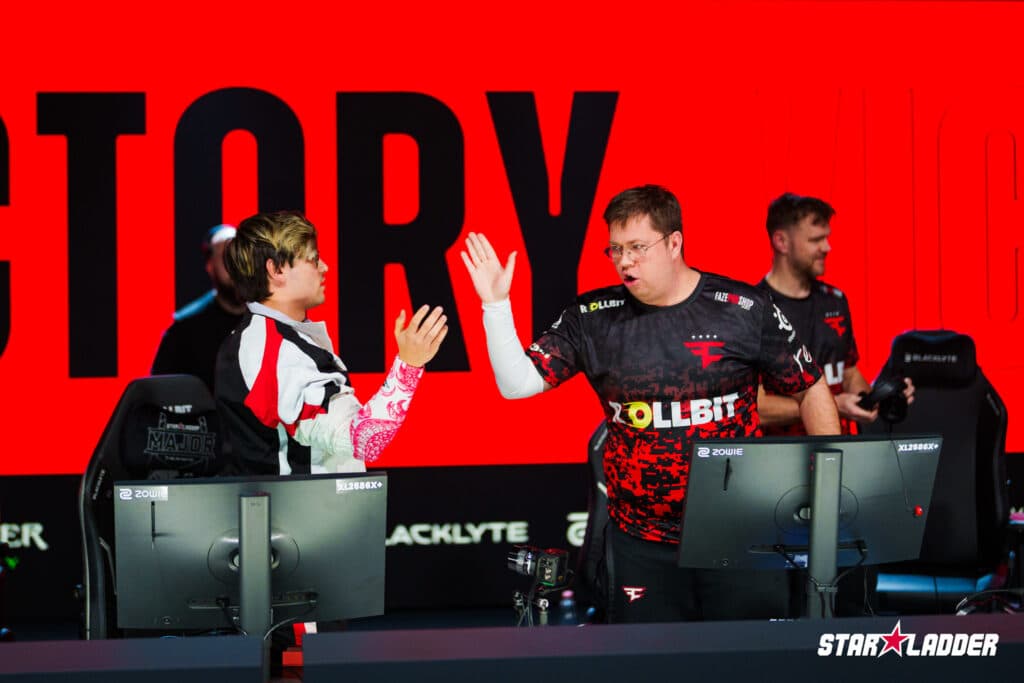 FaZe had difficulties in Stage 1, barely survived (Image via StarLadder)