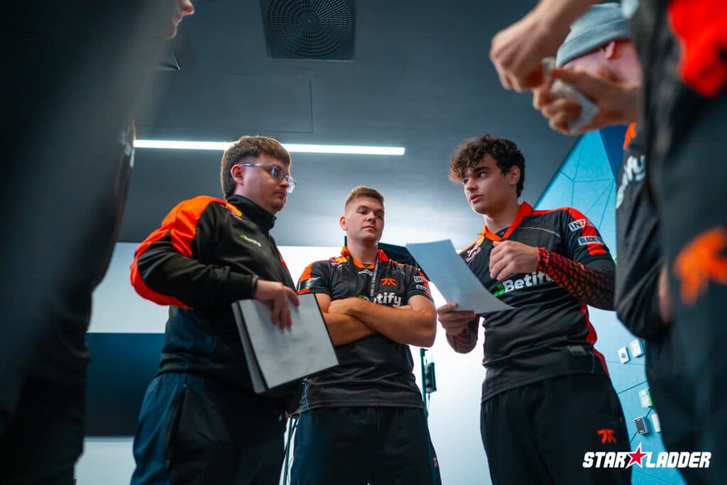 Fnatic at the Budapest Major (Image via StarLadder)