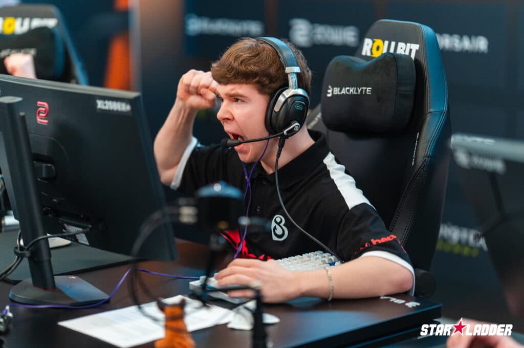 B8 | headtr1ck in Stage 2 of the Budapest Major (Image via StarLadder)