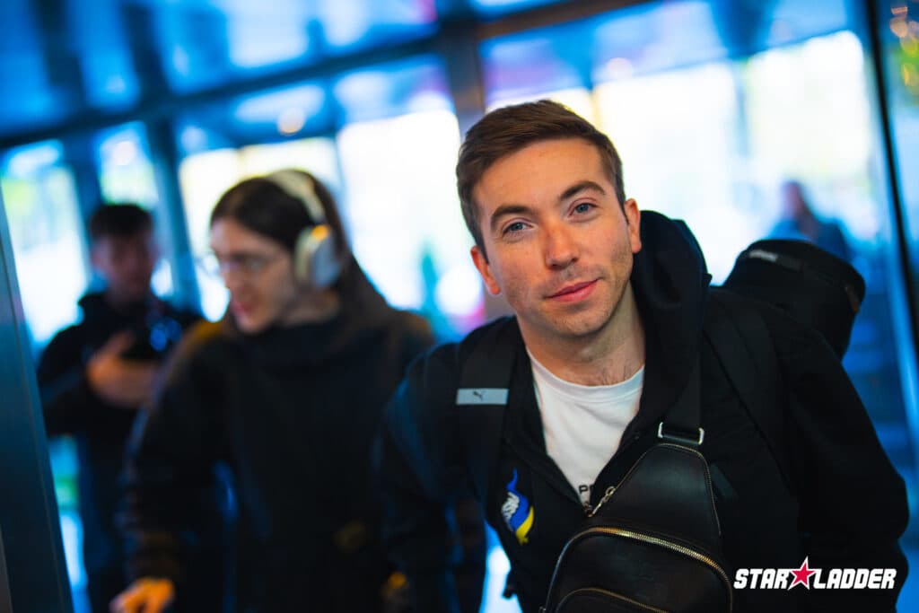 Passion UA arriving to the Major (Image via StarLadder)