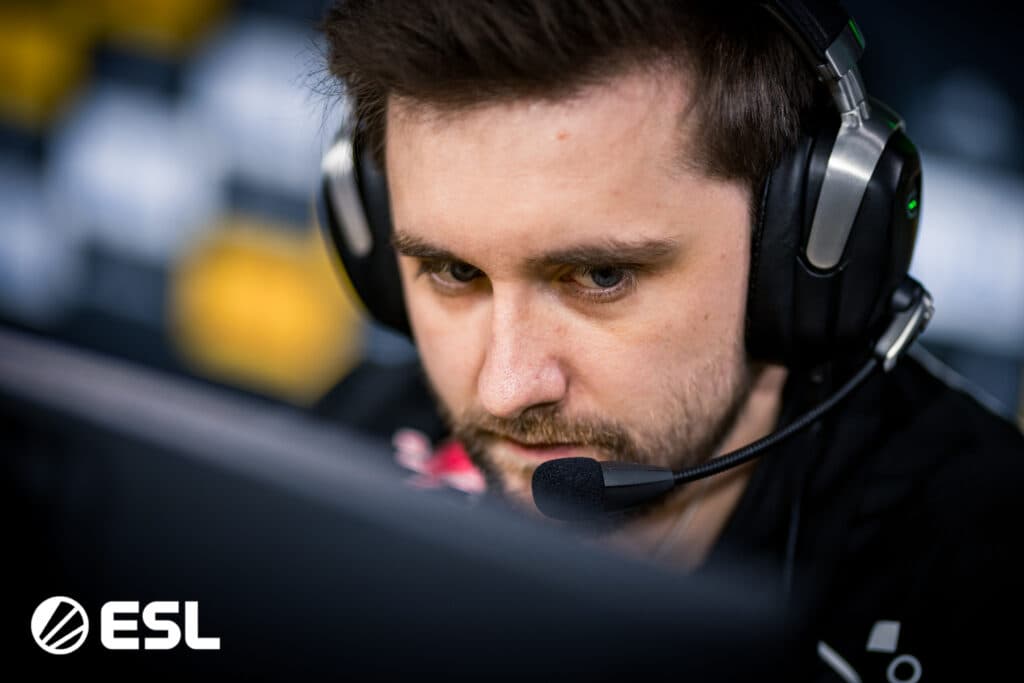 Astralis | HooXi (Image via ESL)