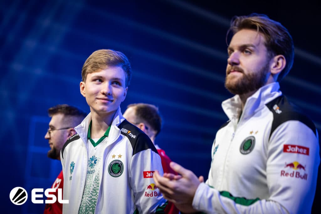 Falcons | m0NESY and NiKo on the stage before the match versus MOUZ at IEM Chengdu 2025 (Image via ESL)