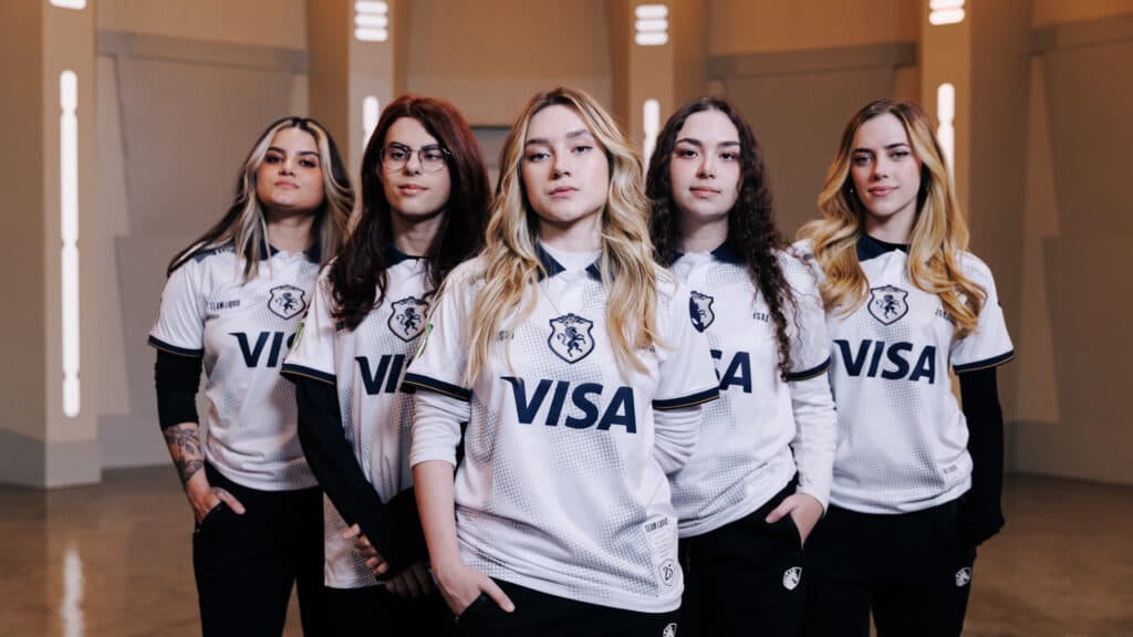 From L-R: TL Bizerra, Jelly, daiki, isaa, and Joojina (Photo by Christina Oh/Riot Games)