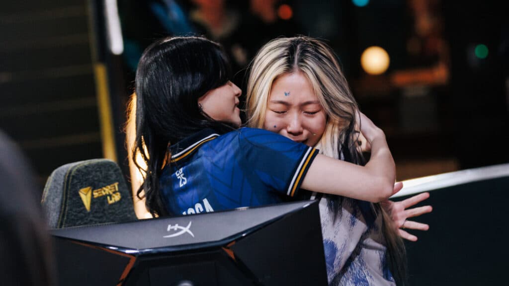 MIBR lissA (L) hugs NTZ 332 after the series (Image by Christina Oh/Riot Games)