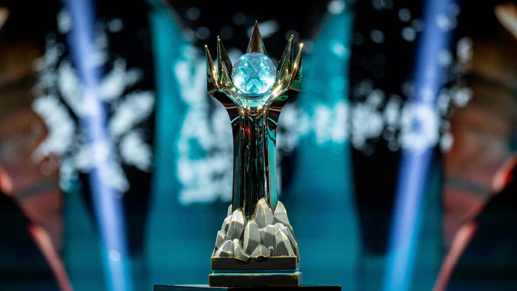 VCT Ascension EMEA 2025 trophy (Image via Wojciech Wandzel | Riot Games)