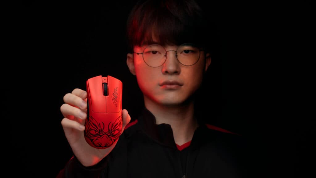 Razer DeathAdder V3 Pro Faker Edition (Image via Razer)