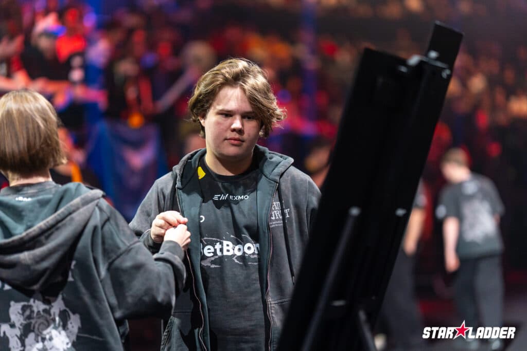 zweh at the Budapest Major 2025 (Image via StarLadder)