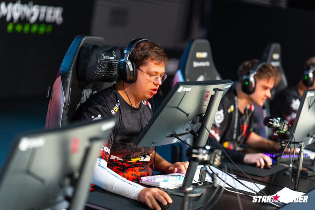 Finn "karrigan" Andersen and FaZe Clan (Image via StarLadder)