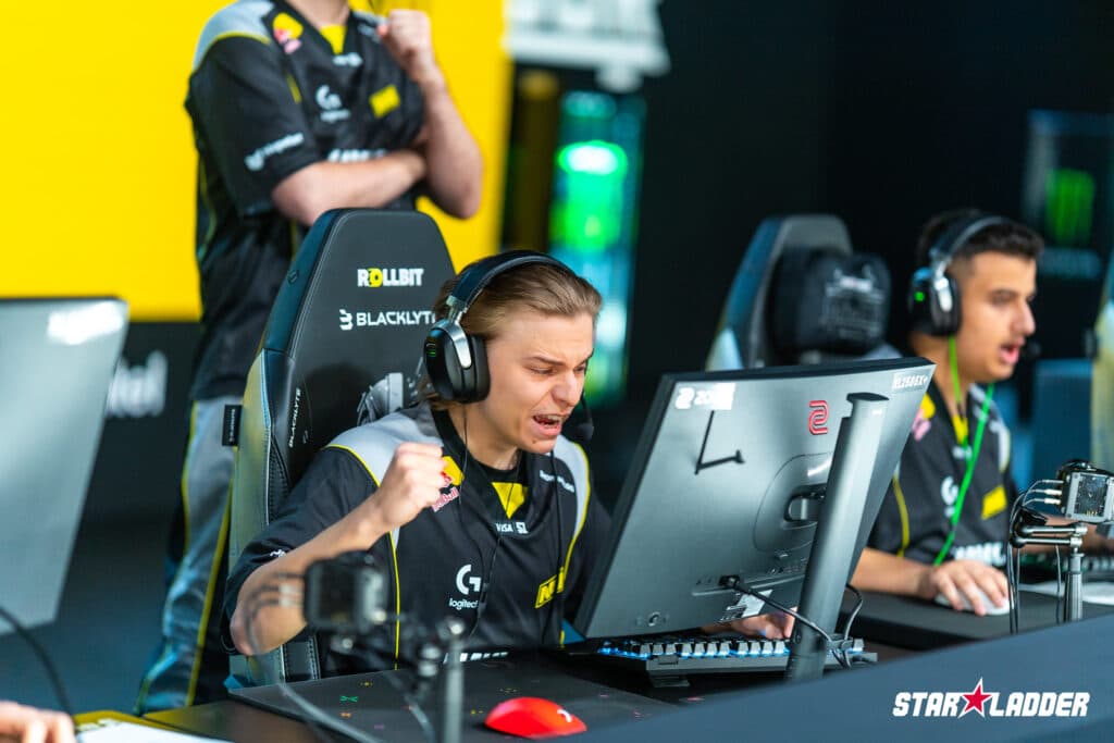 CS2 NAVI (Image via StarLadder)