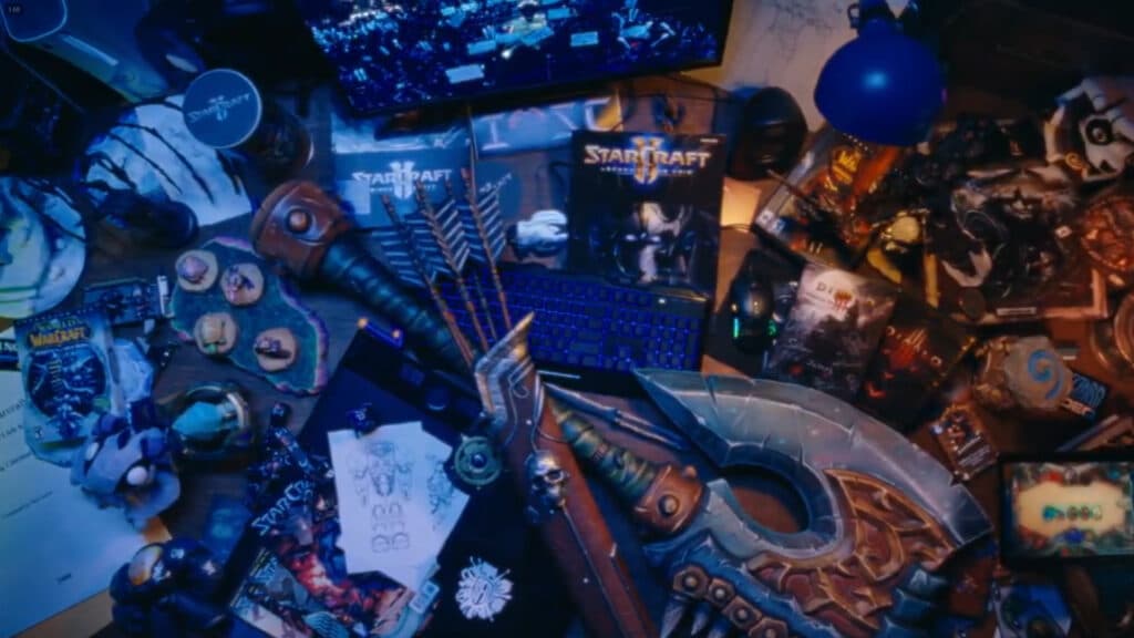 Garrosh's axe, Gorehowl, in the video (Image via Blizzard Entertainment)