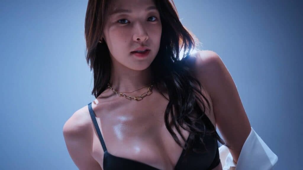 Choi Mina Sue during the introduction video (Image via Netflix)