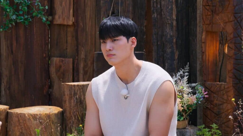 In episode 1 (Image via Netflix)