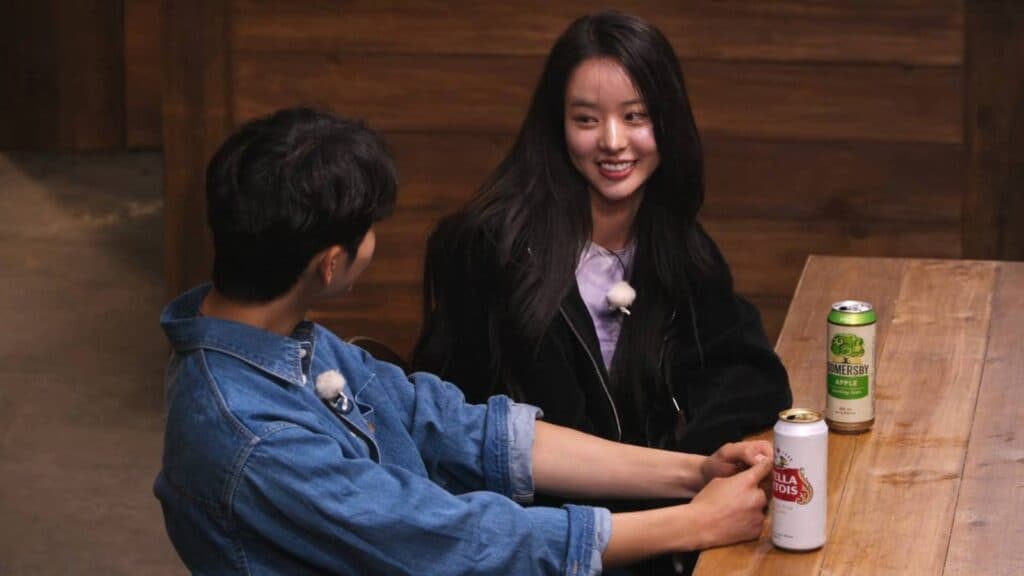 Lim Su-been and Park Hee-sun (Image via Netflix)